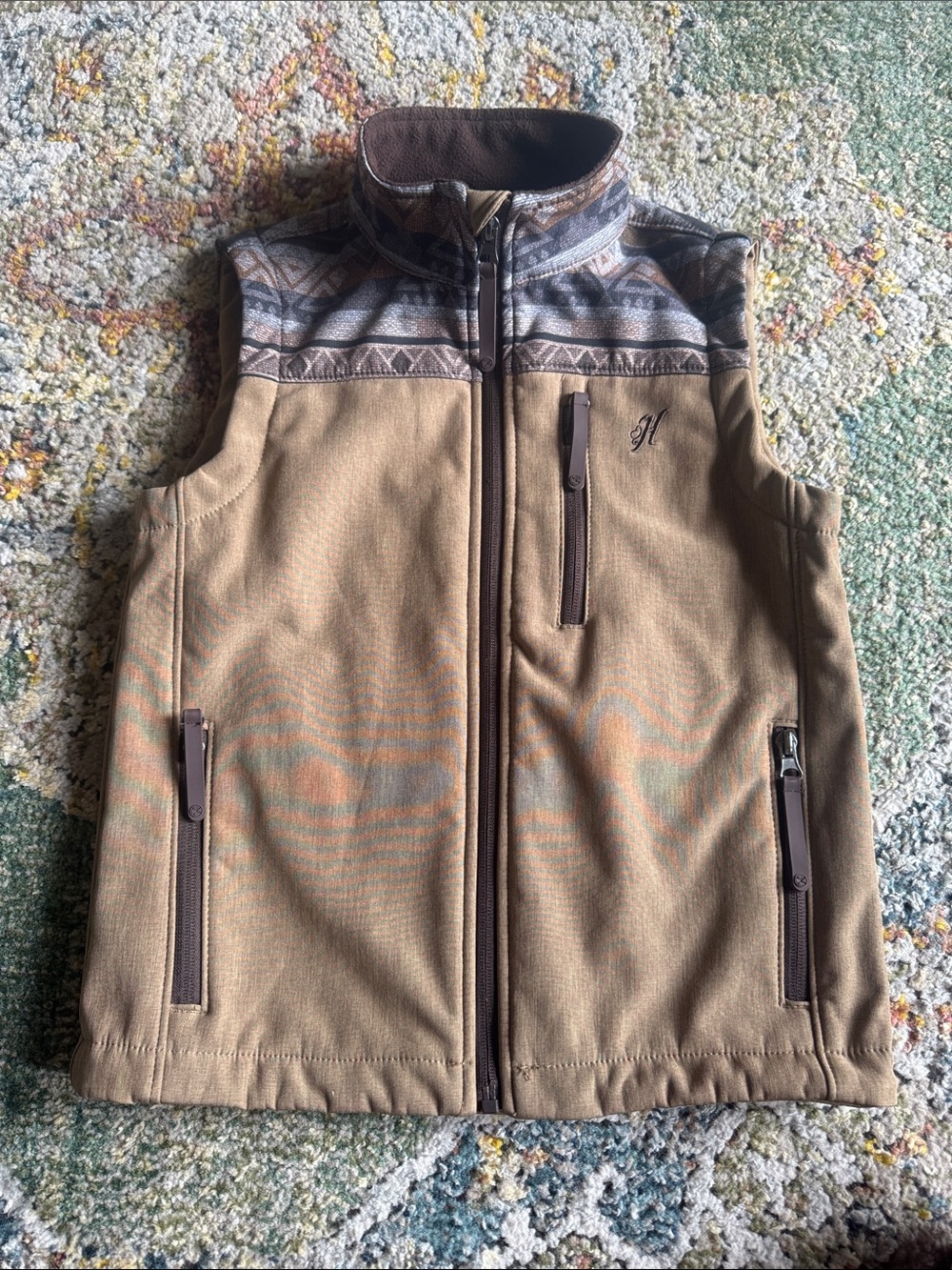 HOOEY BOYS SOFTSHELL AZTEC VEST…SZ XS…LIKE NEW…WORN ONE TIME!